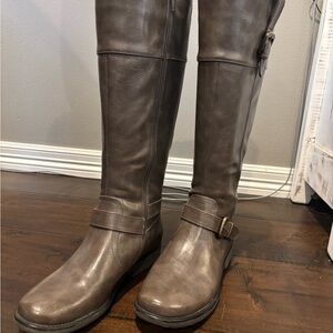 Women's Tall Brown Leather Boots